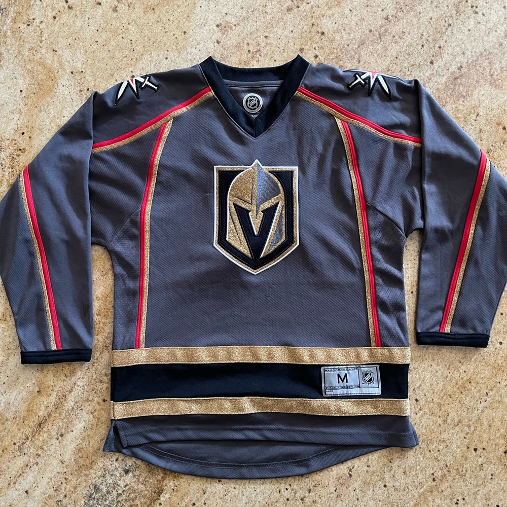 NHL William Carrier #28 Golden Knights signed autograph Jersey size kids 10-12
